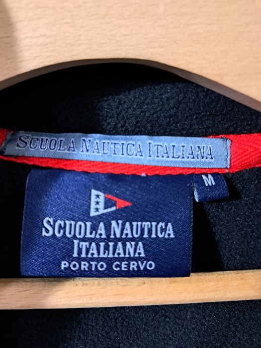 Суичър чисто нов размер М