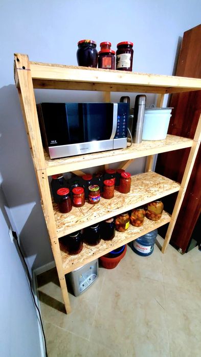 Деревянный полки