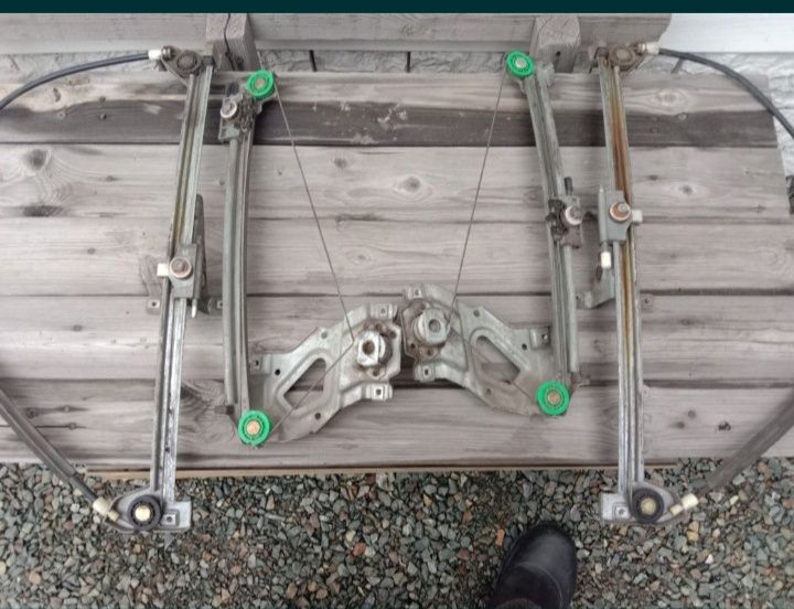 Продам запчасти ауди80 б3