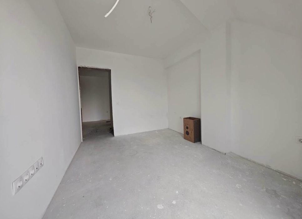 Продава се Тристаен апартамент в София, Дружба 1 - 126 кв.м за 1830 €/кв.м - Снимка #2