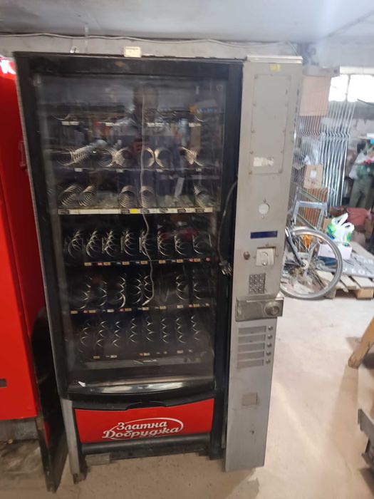 вендинг автомат Necta Sfera за външна работа