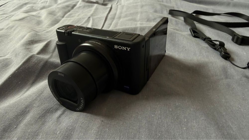 продам Sony ZV-1