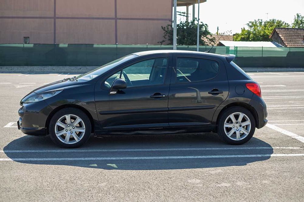 Peugeot 207 1.6 HDi 90 CP | 185.000 km Reali | Consum Mixt 4.7% | Proprietar | Ideal Începători / Navetă