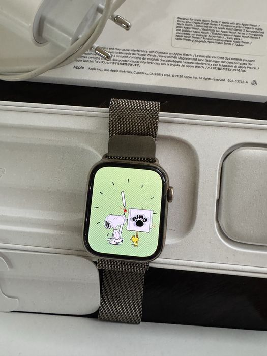 Смарт часовник Apple Watch 7,Cellular, 45mm,Gold Milanese Loop