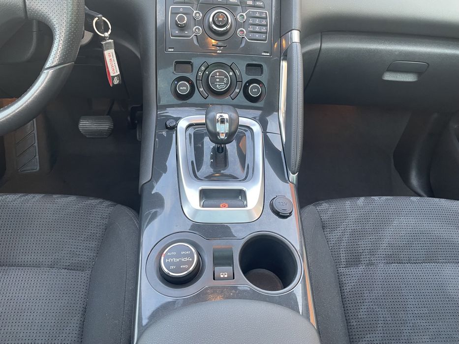 Vand Peugeot 3008 - Hybrid - 4x4 Automat