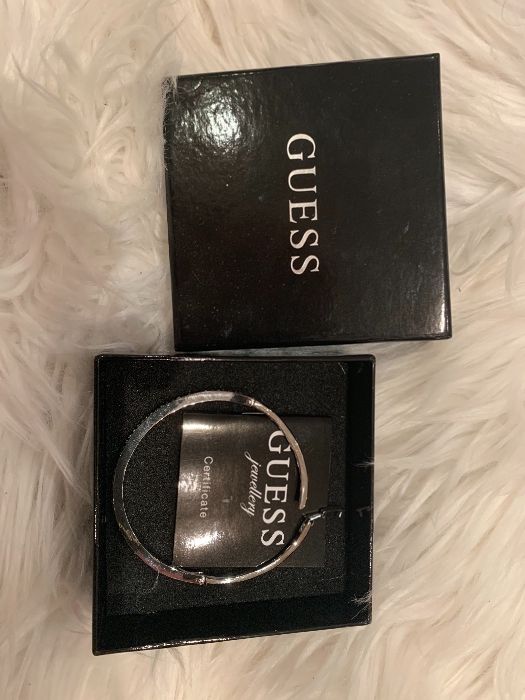 GUESS нов белезник -гривна