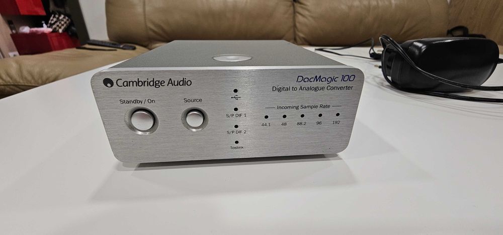 DacMagic 100 Argintiu produs de Cambridge Audio