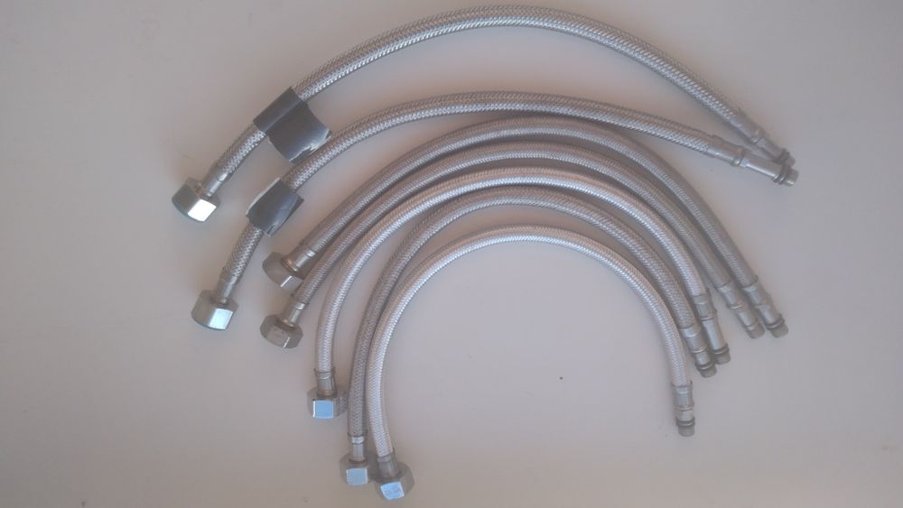 Новые шланги на воду.