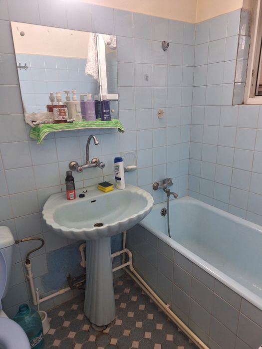 Vand apartament 3 camere