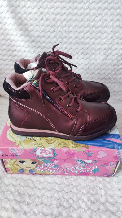 Ботинки вишневые 30 размер