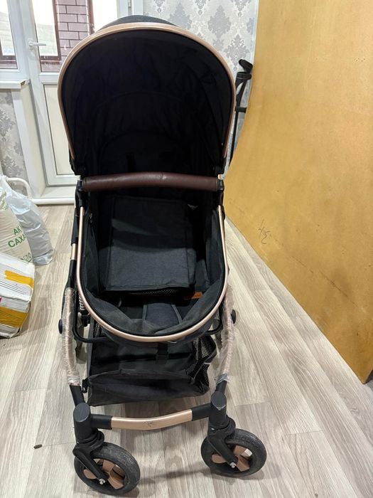Продам детскую коляску
