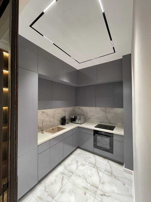 CРОЧНО Сдается 3 ком. квартира НРЖ Айбек!