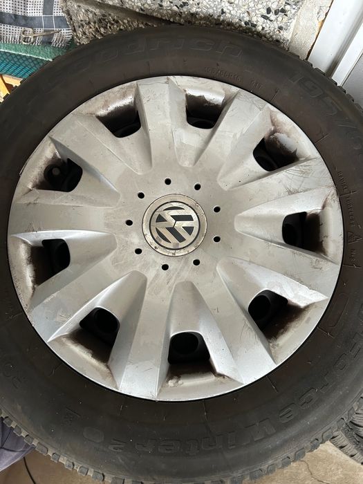 Гуми за автомобил