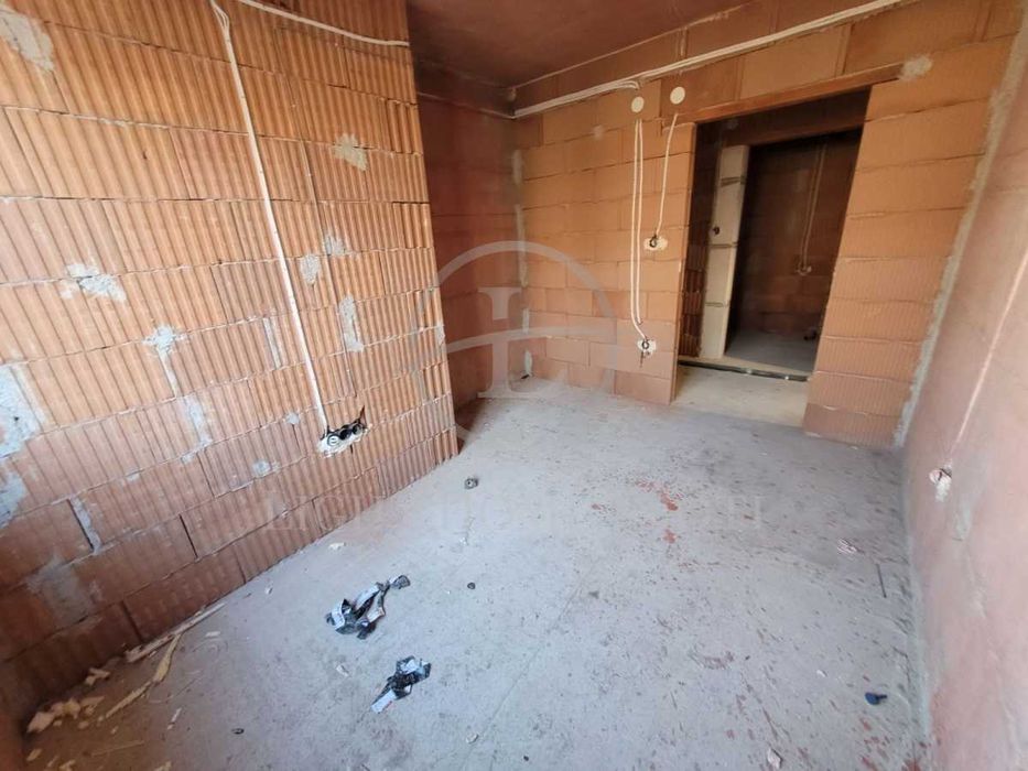 Продава се Тристаен апартамент в Пловдив, Кючук Париж - 92 кв.м за 1166 €/кв.м - Снимка #5