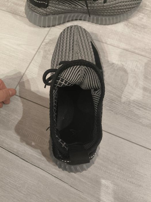 Продаются кроссовки