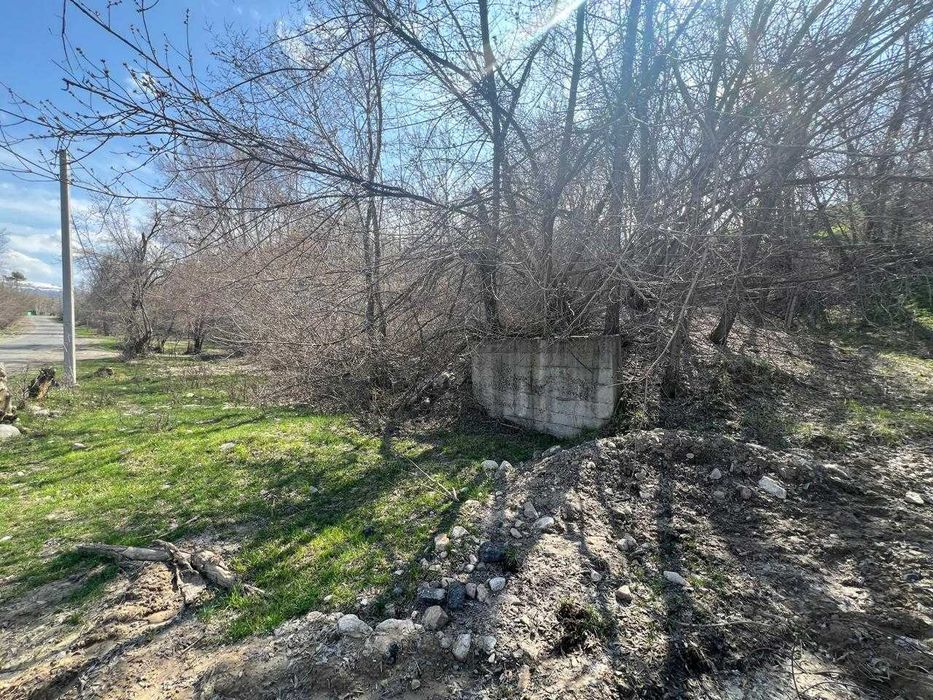 Земельный участок