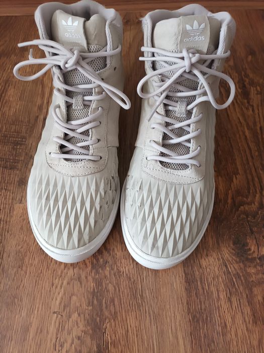 Маратонки Адидас 41 1/3