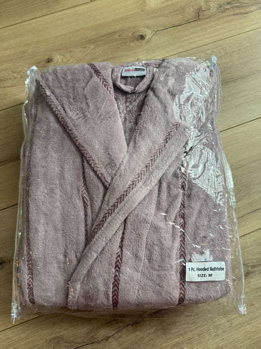 Дамски и мъжки халати