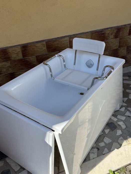 Pachet complet cada acril Besco Talia 110x70 - Masca Frontala, Masca Laterala, Cadru Metalic, Sifon Evacuare Automat si Cada de Baie