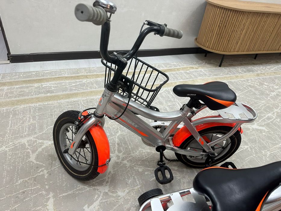 Детский велосипед в хорошем состояние