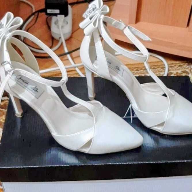 Pantofi mireasa