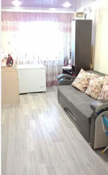 продам двухкомнатную квартиру