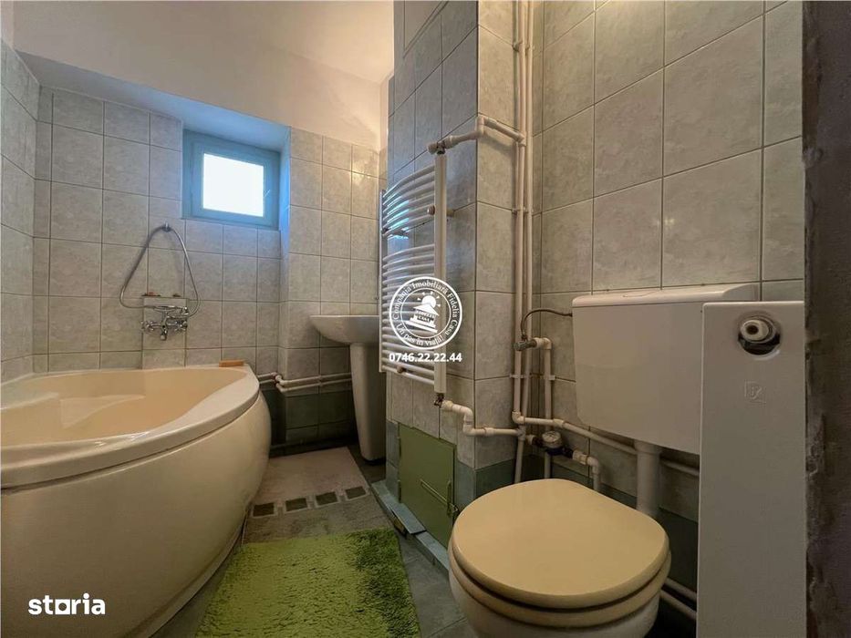Apartament decomandat cu 4 camere, 2 băi și 2 balcoane