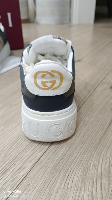 Обувь от фирмы Gucci