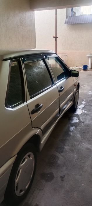 Lada 2115 sotiladi srocni
