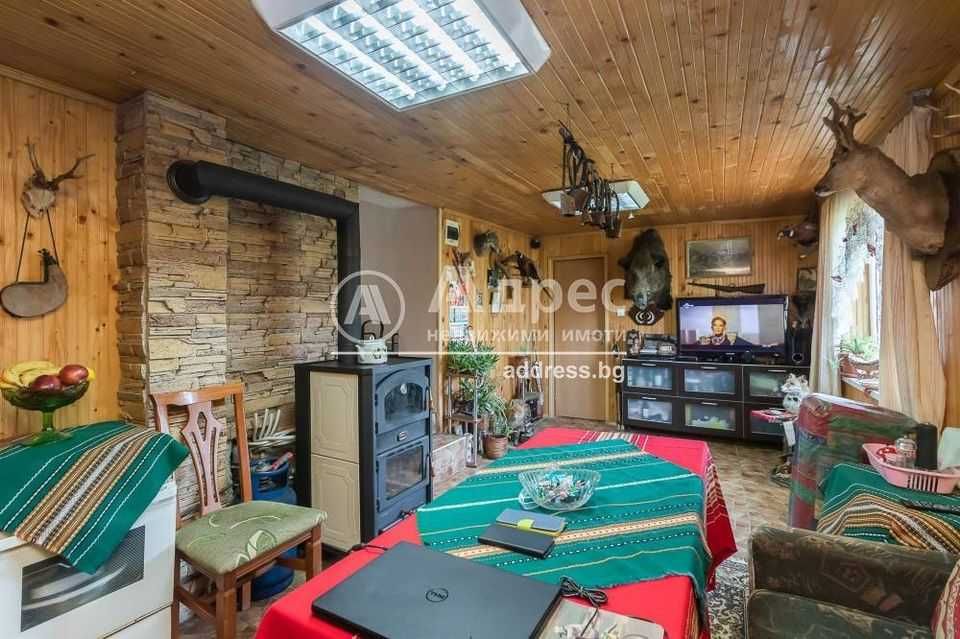 Реновирана къща в Лозница