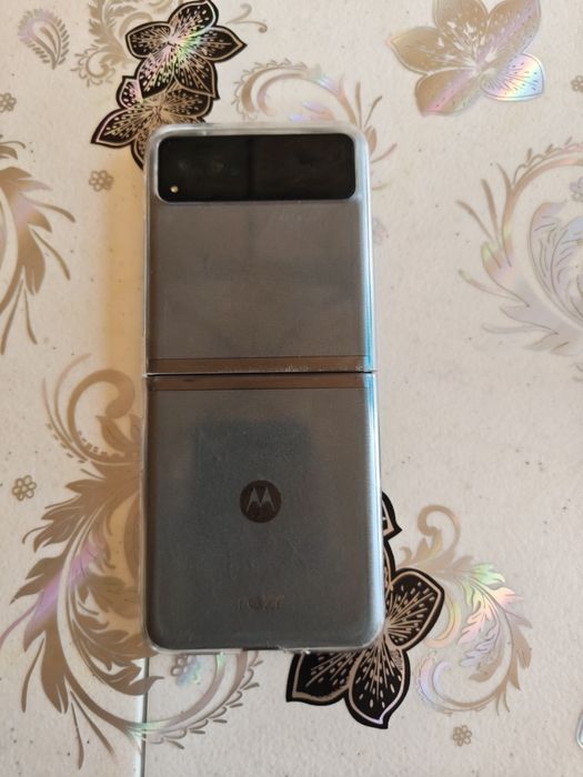 Motorola razr 40