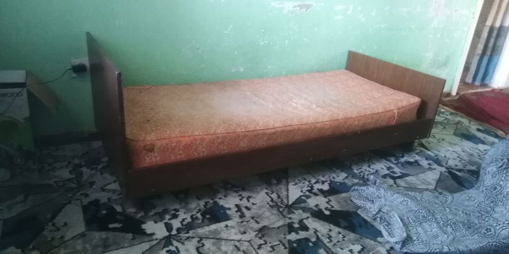 Продаётся кроват