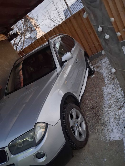 Vand Bmw x3 M47  Distributia în față