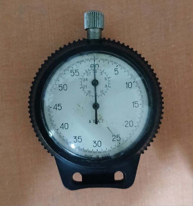 Секундомер Агат в рабочем состоянии.