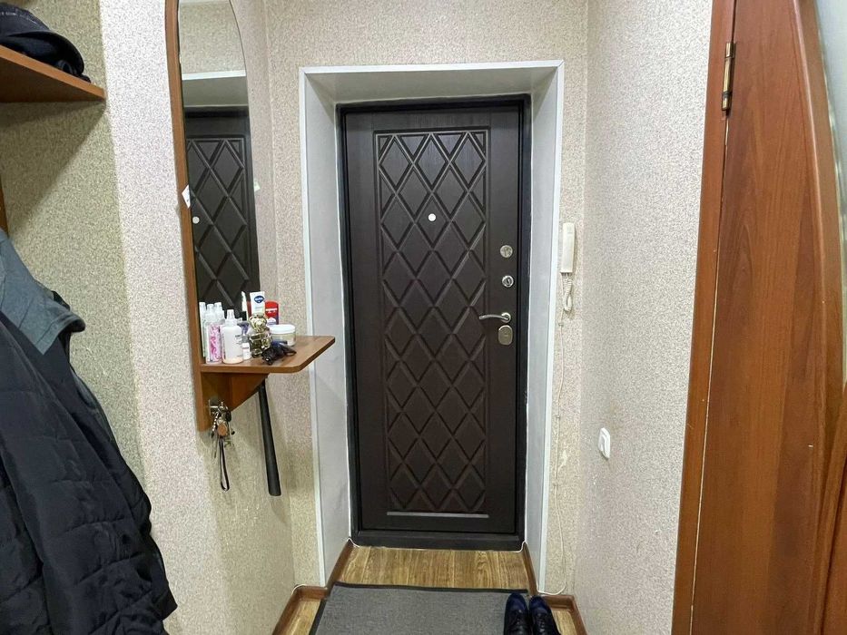 Продам 2 комнатную квартиру