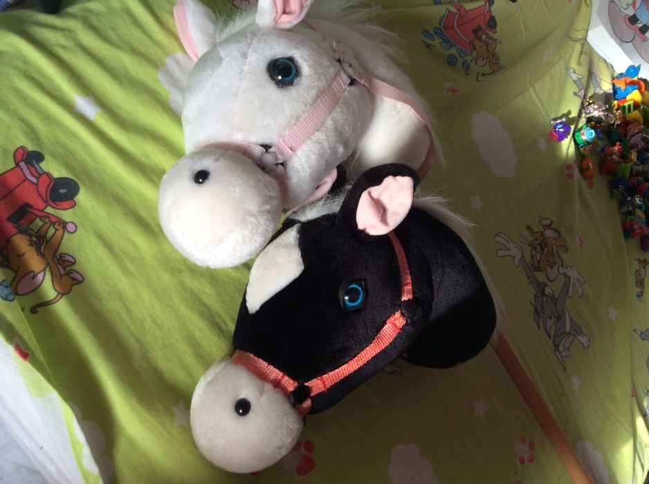 Animale de plus si peruca par lung, ondulat, pret bun