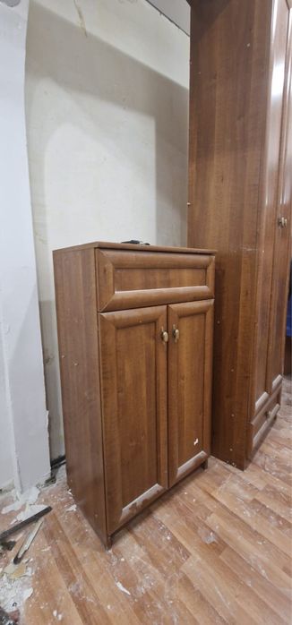 Мебель диван двери