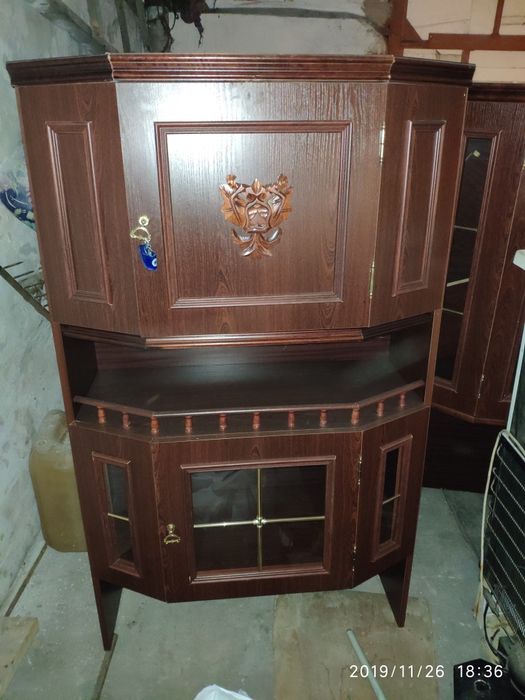 Продам стенку, зальный гарнитур.