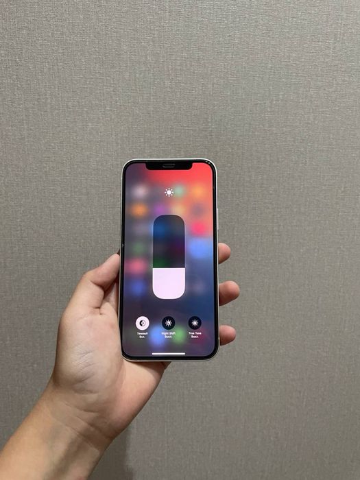 iPhone 12 128/77% все работает