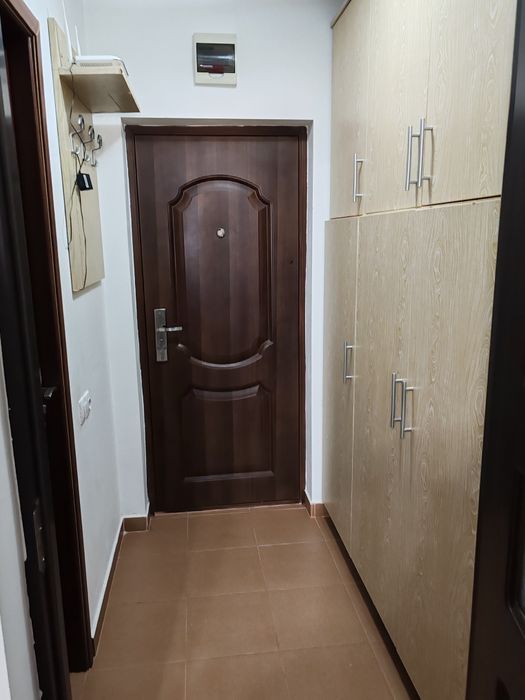 Vând apartament cu o camera