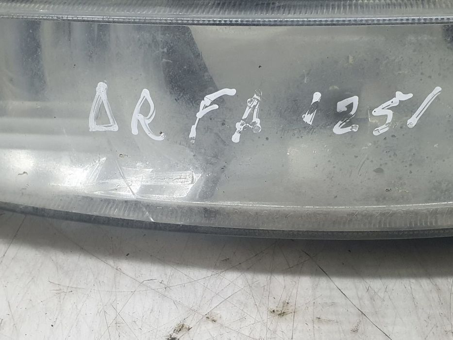 Proiector ceata dreapta R92202-1E0 Hyundai Accent MC (2006 - 2011) 1.5 CRDi 1.5 CRDi D4FA