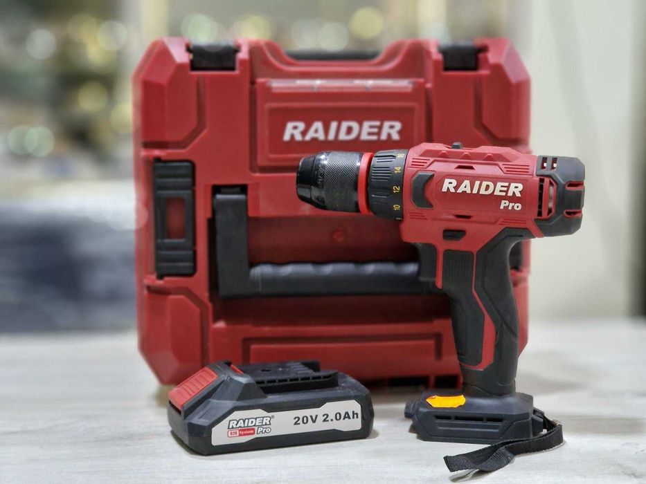 Акумулаторен винтоверт Raider RDP-PCDI20, с батерия, зарядно и куфар