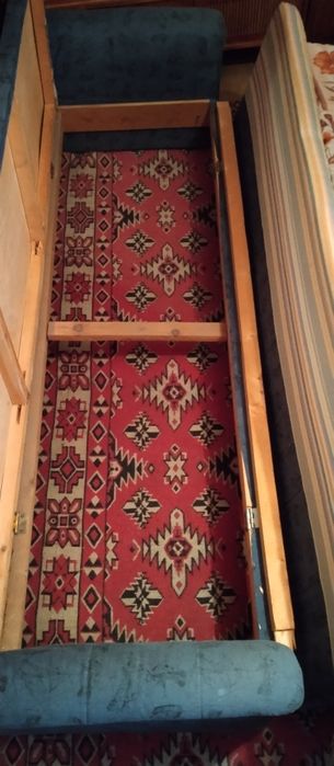 Голям диван канапе 190см+подарък бежов китеник с малък косъм