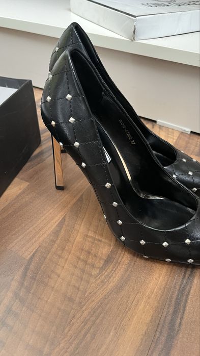 Продам шикарные туфельки