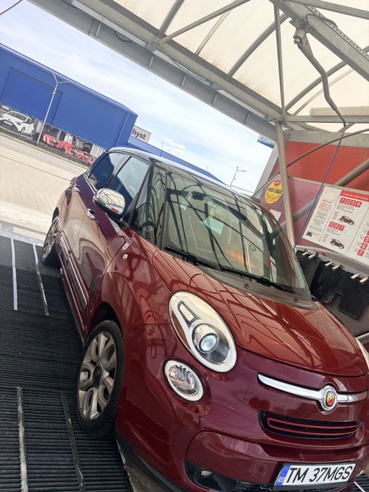 Fiat 500 L    — ABARTH