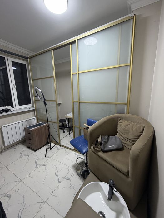 Маникюр стол педикюр кресло