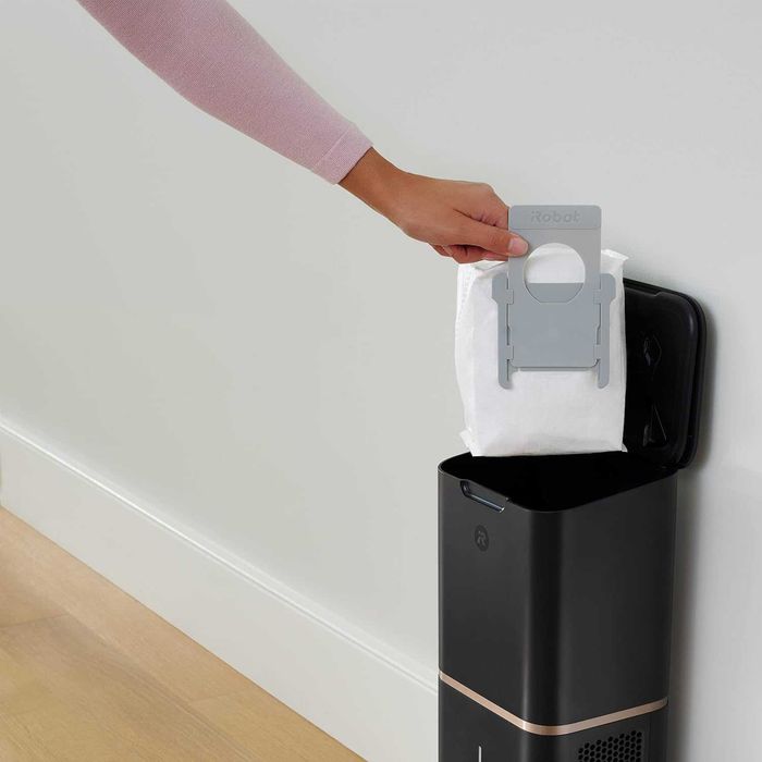 iRobot Roomba s9+ Робот прахосмукачка със станция CleanBase, WiFi Navi