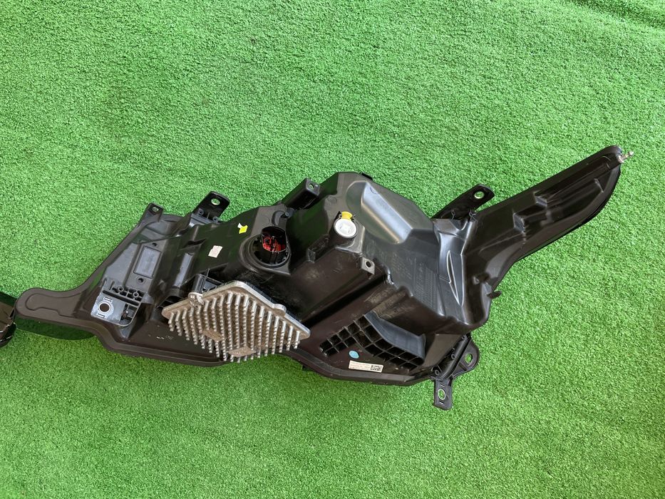 Range Rover Sport L494 Facelift Set Faruri Far stanga dreapta Full Led