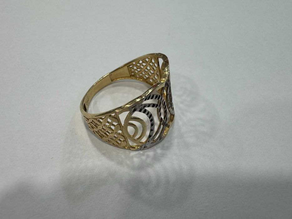 Златен пръстен 14К- 2,42гр