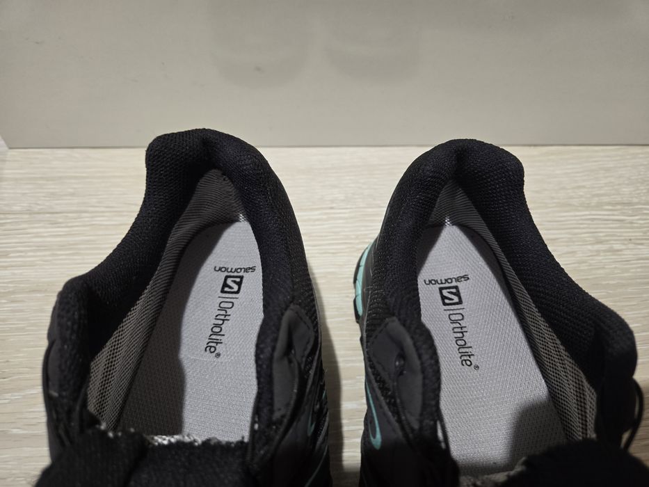 Adidas dama drumetie Salomon GTX 40